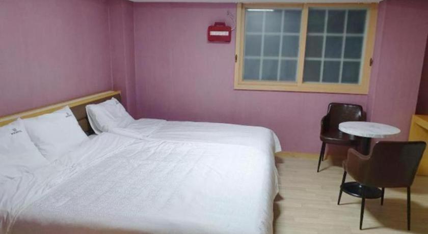 Geoje Win Hotel Eksteriør bilde