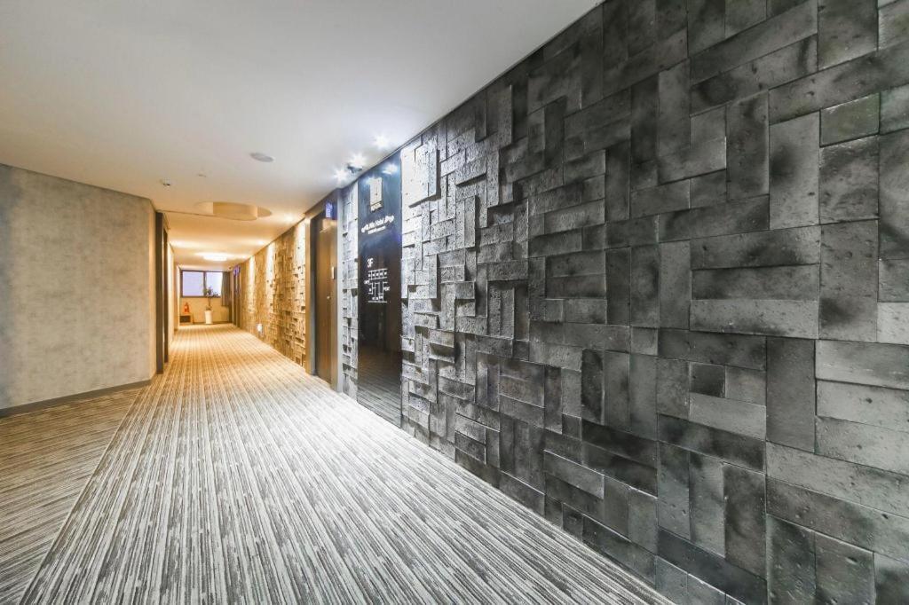 Geoje Win Hotel Eksteriør bilde